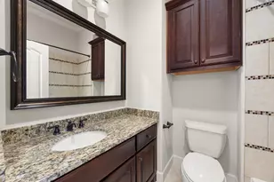 2409 Commonwealth St, Houston, TX 77006 - Photo 19
