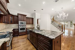 2409 Commonwealth St, Houston, TX 77006 - Photo 27