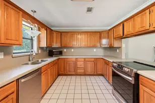 1085 County Rd 2222, Cleveland, TX 77327 - Photo 13