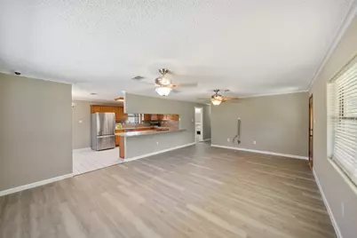 1085 County Road 2222, Cleveland, TX 77327 - Photo 9