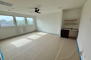 1634 Castle Ct, Houston, TX 77006 - Photo 15