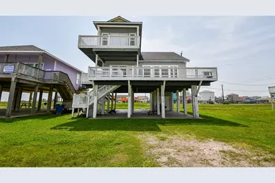 115 Mar Vista Court, Surfside Beach, TX 77541 - Photo 1