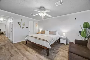 306 Lafayette Ln, League City, TX 77573 - Photo 17