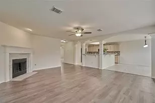 511 Elm Ridge Dr, Spring, TX 77386 - Photo 17