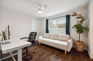 9707 Lawngate Dr, Houston, TX 77080 - Photo 11