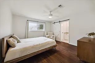 9707 Lawngate Dr, Houston, TX 77080 - Photo 9
