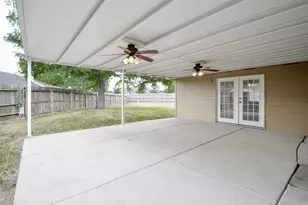 10615 Heatherford Dr, Houston, TX 77041 - Photo 35