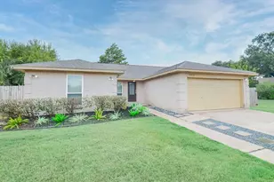 10615 Heatherford Dr, Houston, TX 77041 - Photo 1