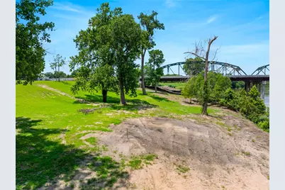 920 Robson, Columbus, TX 78934 - Photo 19