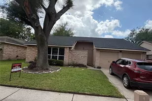 11811 Spruce Mountain Dr, Houston, TX 77067 - Photo 1