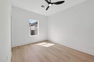 973 Highland Lgt Ln, Houston, TX 77091 - Photo 15