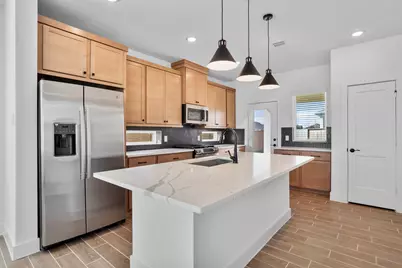 10014 Agave Point Court, Manvel, TX 77578 - Photo 9