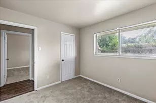 6414 Heatherbloom Dr, Houston, TX 77085 - Photo 27