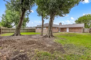 6414 Heatherbloom Dr, Houston, TX 77085 - Photo 31