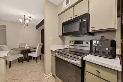 4649 Wild Indigo Street #336, Houston, TX 77027 - Photo 19