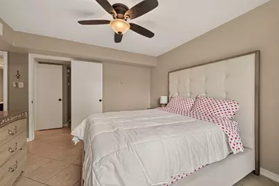 4649 Wild Indigo Street #336, Houston, TX 77027 - Photo 21