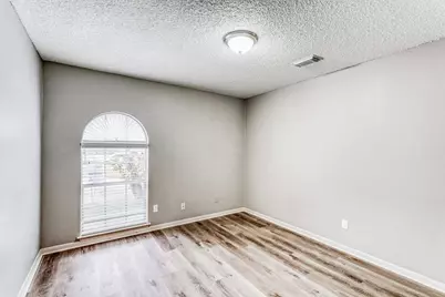 2306 Cambridge Court N, League City, TX 77573 - Photo 13