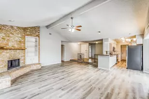 2306 Cambridge Ct N, League City, TX 77573 - Photo 5