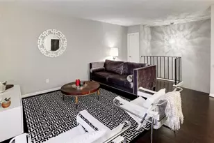 3401 Timmons Ln, Houston, TX 77027 - Photo 3