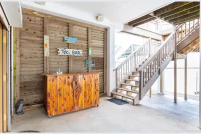 423 Hana Drive, Tiki Island, TX 77554 - Photo 37