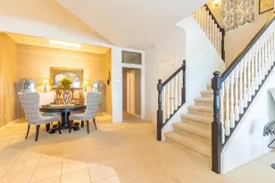 423 Hana Dr, Tiki Island, TX 77554 - Photo 5