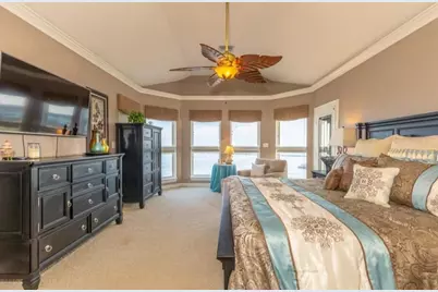 423 Hana Drive, Tiki Island, TX 77554 - Photo 23