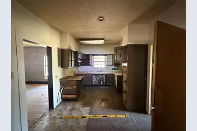 503 N Cedar Street, Seymour, TX 76380 - Photo 5