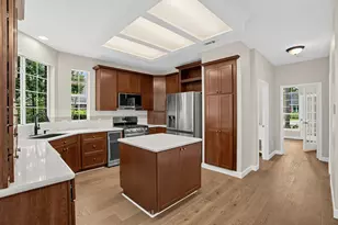10 Larksberry Pl, The Woodlands, SC 77382 - Photo 9