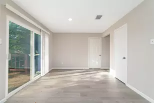 8426 Laurel Trails Dr, Houston, TX 77095 - Photo 13