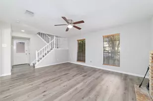 8426 Laurel Trails Dr, Houston, TX 77095 - Photo 19