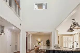 7924 Woodway Dr, Houston, TX 77063 - Photo 11