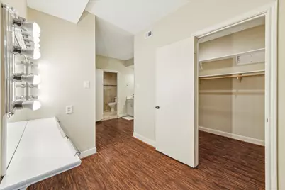 7924 Woodway Drive, Houston, TX 77063 - Photo 23