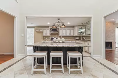 7924 Woodway Drive, Houston, TX 77063 - Photo 7