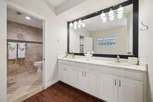 7924 Woodway Dr, Houston, TX 77063 - Photo 31