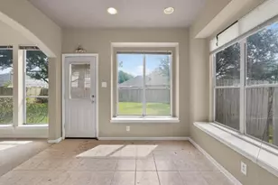 11527 Whittier Bridge Ln, Sugar Land, TX 77498 - Photo 5