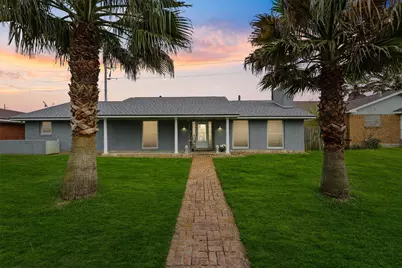 9 S Shore Drive, Galveston, TX 77551 - Photo 1