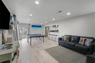 9 S Shore Dr, Galveston, TX 77551 - Photo 7