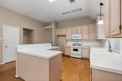 1719 Sandy Trail Court, Houston, TX 77339 - Photo 13