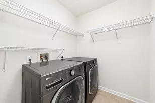 8915 Durham Manor Ln, Houston, TX 77075 - Photo 15