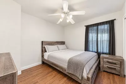8915 Durham Manor Lane, Houston, TX 77075 - Photo 13