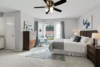 10654 Hazelhurst Drive #28, Houston, TX 77043 - Photo 7