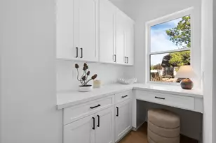 8702 Ojeman Villas Dr, Houston, TX 77055 - Photo 27