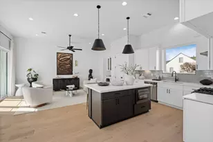 8702 Ojeman Villas Dr, Houston, TX 77055 - Photo 13