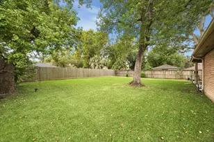 1931 Westlake Rd, Houston, TX 77062 - Photo 27