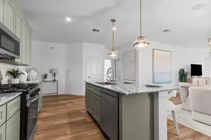 8738 Jade Hl Dr, Iowa Colony, TX 77583 - Photo 11