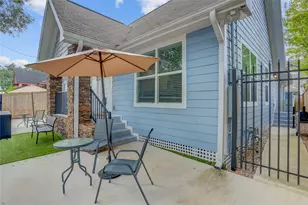 304 Eastwood St, Houston, TX 77011 - Photo 7