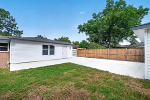 5427 Bliss St, Houston, TX 77017 - Photo 47
