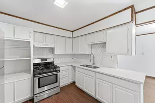 5326 Wenda St, Houston, TX 77033 - Photo 15