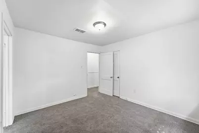 5326 Wenda Street, Houston, TX 77033 - Photo 11