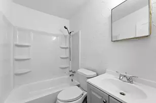 5326 Wenda St, Houston, TX 77033 - Photo 9